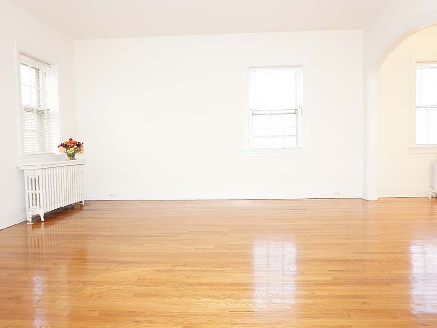 Unfurnished and spacious living room space in an apartment at Edgehill Court in Bala Cynwyd, PA.