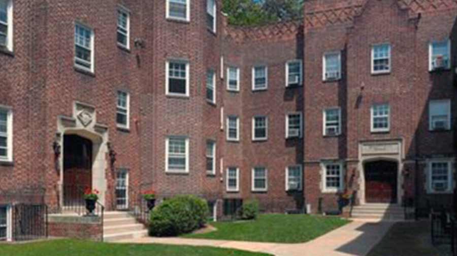 Edgehill Court Apartments in Bala Cynwyd, PA