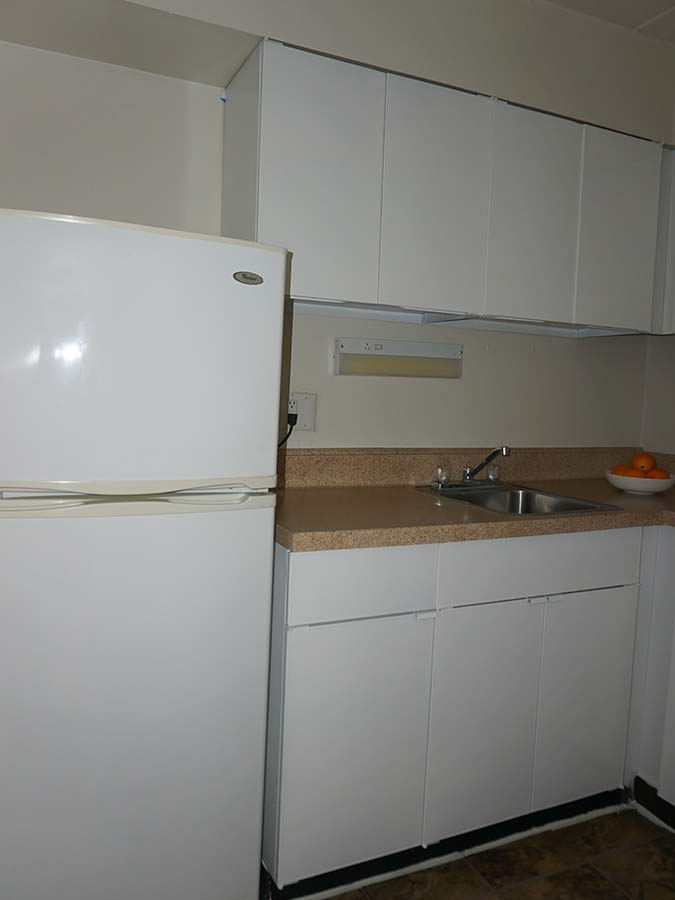 kitchen in a 1-bedroom apartment at Ambassador Terrace in Upper Darby, PA