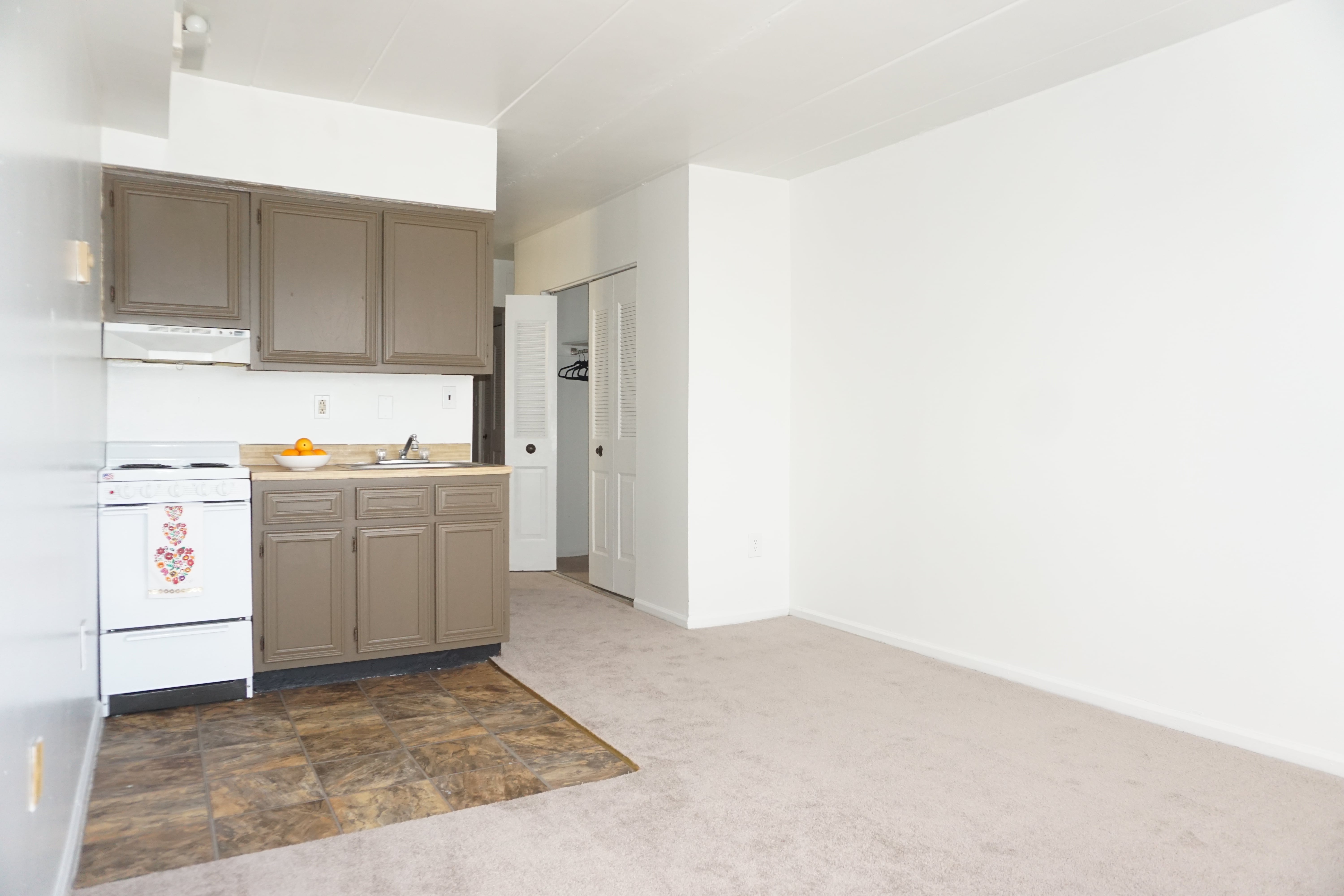 studio apartment kitchen at Bridgeport Suites residential community in Bridgeport, PA