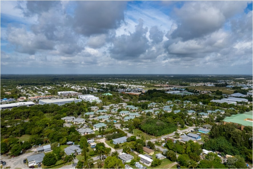 Sabal Palm Villas - A view from above of the Sabal Palm Villas area